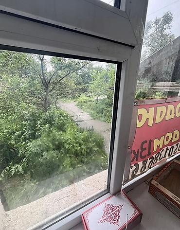пригороде: 3 комнаты, 1 м², 1 этаж, Старый ремонт — 1
