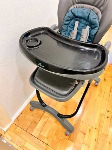 Yemək masaları, oturacaqları: Uşaq üçün yemek masasıdır.Markası Pouchdur.Teze alınıb.Az işlenib,heç — 4