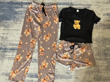 пижама кенгуру: Детский пижамный комплект с мишками новый футболка, шорты, брюки. На