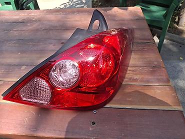 corolla 2006: Nissan tiida arxa stop - Korpus: orijinal dizayn, plastık qara — 1
