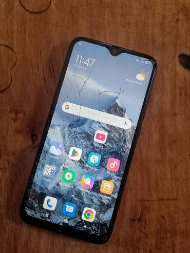 xiomi modem: Xiaomi Redmi Note 8, 32 GB, rəng - Qara, 
 Qırıq