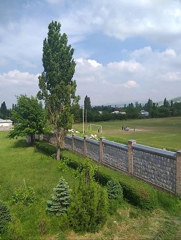 Үйлөрдү сатуу: 4 бөлмө, 114 м², 20 соток, Бишкек, Риелтор — 3