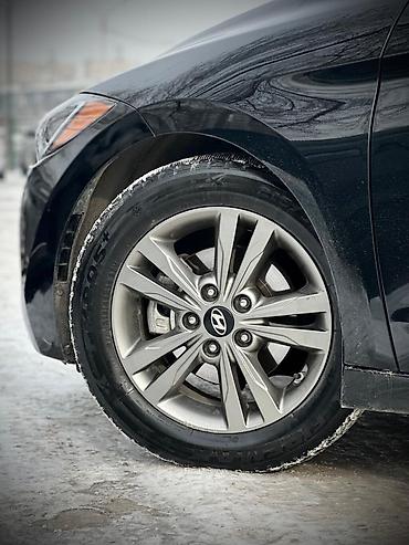 Hyundai: Hyundai Elantra: 2018 г., 2 л, Автомат, Бензин, Седан — 5