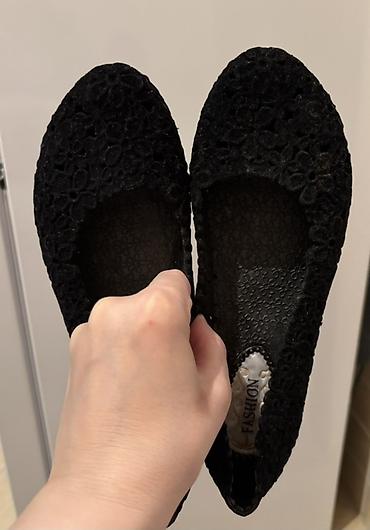 eqa shoes: Qara rəngli qadın baletkaları, yeni,39 razmer - Dizayn: Üst hissə — 2