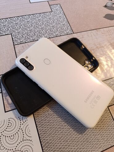 Samsung: Samsung Galaxy A11, цвет - Белый