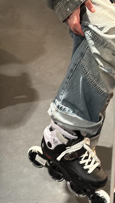 İdman və istirahət: Şəhər içi sürüş və fitnes üçün inline konki (roller skates) - Rəng — 1