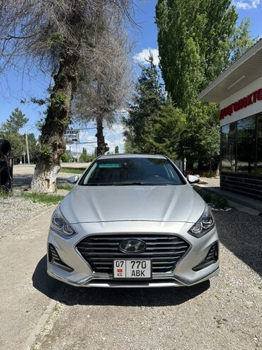 срочно продаю в связи с переездом: Hyundai Sonata: 2017 г., Седан
