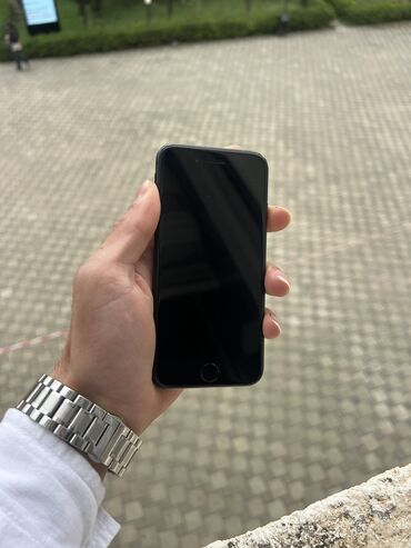 islenmis notebook satiram: IPhone SE 2020, 64 ГБ, Jet Black, Гарантия, Отпечаток пальца, Беспроводная зарядка