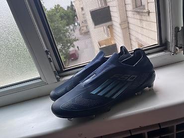 Butslar: Butslar Adidas, Ölçü: 42, Yeni — 1
