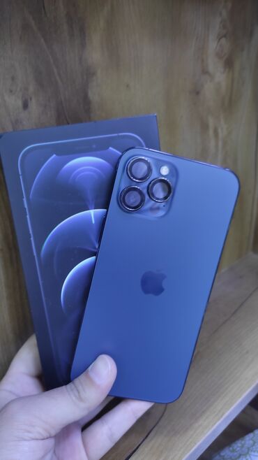 Apple iPhone: IPhone 12 Pro Max, 256 ГБ, Синий, Зарядное устройство, Защитное стекло, Чехол, 90 %