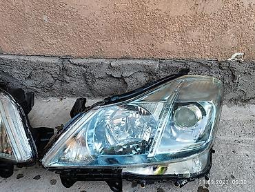 на краун: Комплект передних фар Toyota 2010 г., Б/у, Оригинал — 2