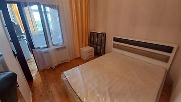 9 mkr kirayə evlər: 2 otaqlı ev kirayə verilir verilir Məhəmmədi Araz marketin düz yanıda — 8
