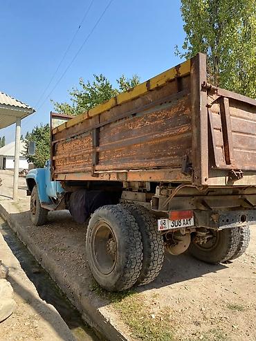 полуприцеп самосвальный: Грузовой автомобиль ЗИЛ-130 (бортовой самосвальный кузов) Описание: - — 4