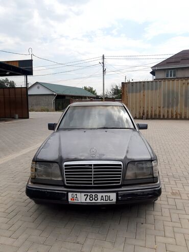 вентилятор на мерс: Mercedes-Benz 220: 1995 г., 2.2 л, Автомат, Бензин, Седан