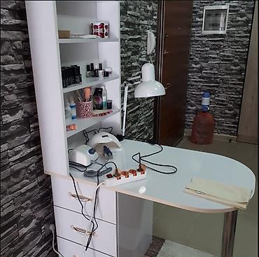 gamer stol: Künc masa, Siyirməli, Polkalı, Parlaq laminat, Kredit yoxdur — 1