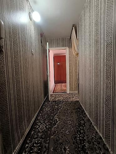 Продажа квартир: 1 комната, 32 м², 10 мкр 104 серия, 2 этаж, Старый ремонт — 3
