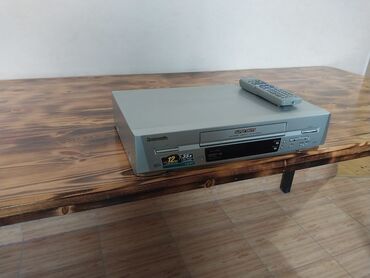 Audio: Panasonic Super Drive VHS video maqnitofonu Model: NV-HS820 (etiketdə