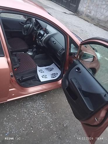 Honda: Honda Jazz: 2005 г., 1.3 л, Вариатор, Бензин, Хэтчбэк — 9