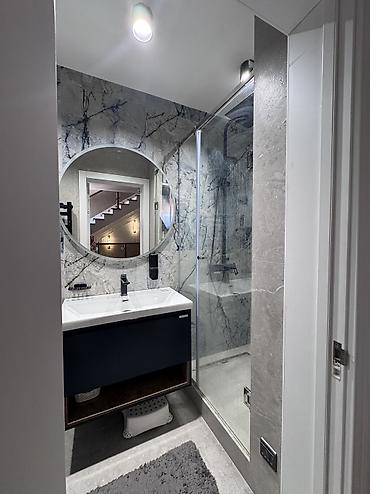 Продажа коттеджей и домов: 🏡 Продается трехэтажный дом в с.Ортосай городок “Датка”🏰 📍Локация — 10