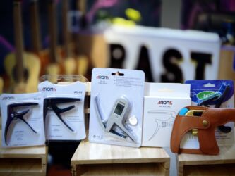 Kapolar: Kapo, 4 azn dən başlayaraq Gitara kaposu Kapotaster gitara Rast — 1