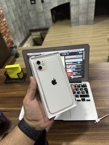 Apple iPhone: IPhone 11, 128 GB, Face ID, Simsiz şarj
