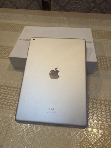 apple planşet: İşlənmiş Apple iPad 9 (2021), 12,9", 64 GB
