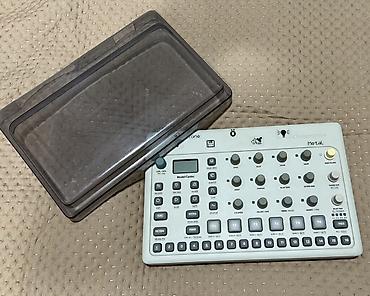 Sintezatorlar: Elektron Model:Cycles – 6 trekli FM əsaslı groovebox/sintezator İdeal — 1
