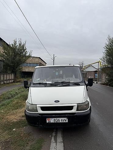 Унаа: Грузовой фургон Ford Transit (короткая база, низкая крыша) - Кузов — 2