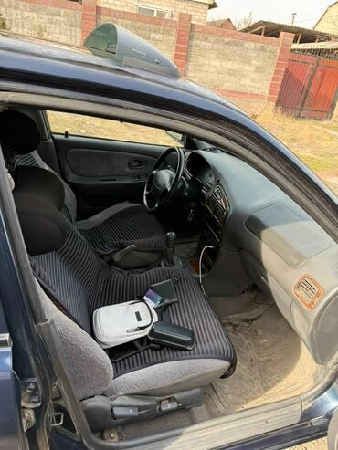 Mitsubishi: Mitsubishi Lancer: 1995 г., 1.6 л, Механика, Бензин, Седан — 10