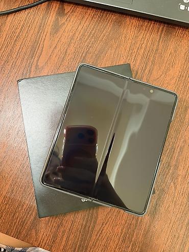 face id: Samsung Galaxy Z Fold 5, Б/у, 256 ГБ, цвет - Серый, 2 SIM, eSIM — 2
