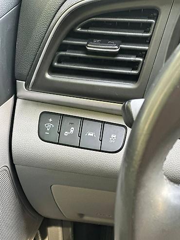 Hyundai: Hyundai Elantra: 2 l | 2020 il Sedan — 10
