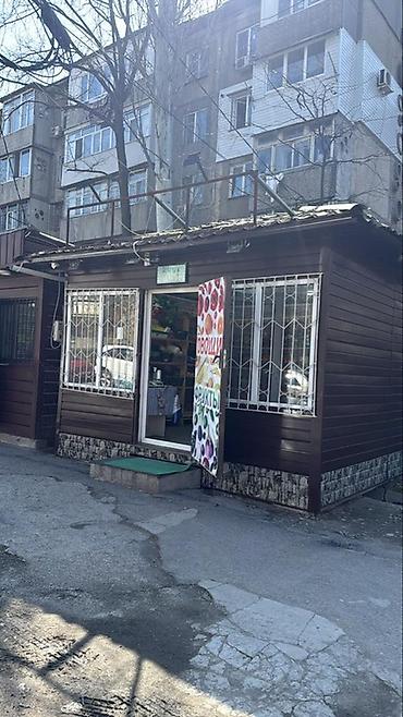 киоска ош: Продаю действующий павильон. Расположена в золотом квадрате, все — 1