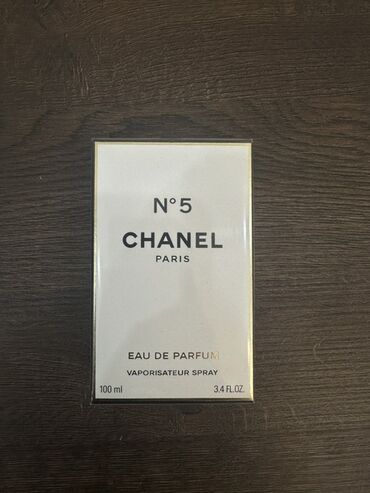 Ətriyyat: Chanel brendinin məşhur N°5 seriyasından 100 ml həcmli Eau de Parfum