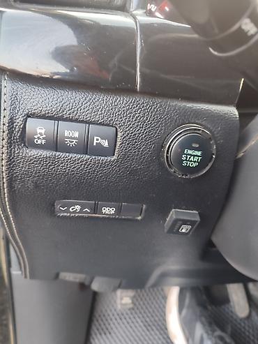 Toyota: Toyota Alphard: 2010 г., Минивэн — 13