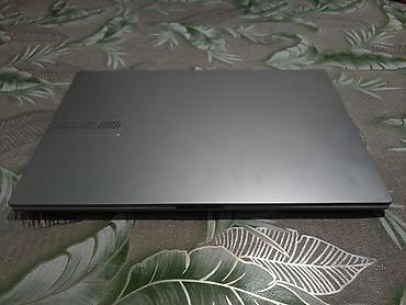 Продаю ноутбук Asus vivobook идеальное состояние пользовался всего