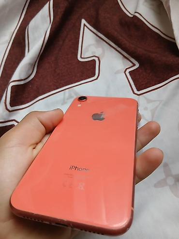 surface 3: IPhone XR, коралловый цвет Описание:Все родное минус токо на вверху — 1