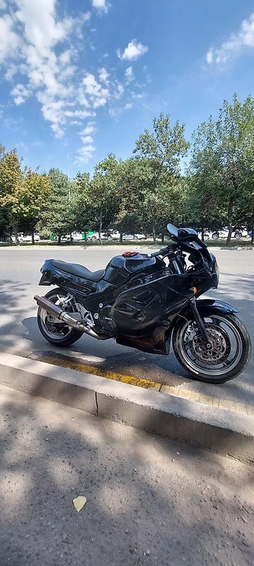 ямаха р: Мотоцикл Kawasaki ZZR 1100 — это мощный спортивно-туристический байк с — 1