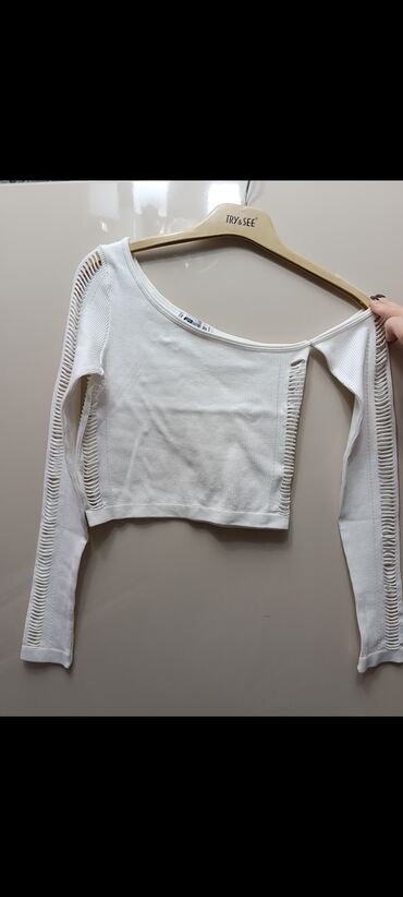 Köynək və bluzalar: Xs-s ölçü koftalar her yenidir heç geyilmeyib, 3u sadece 1defe geyilib — 7