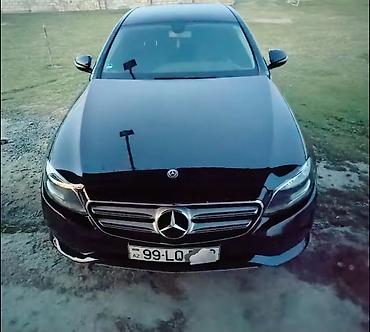 Mercedes-Benz: Mercedes-Benz E-Class: 2 l | 2017 il Sedan — 5