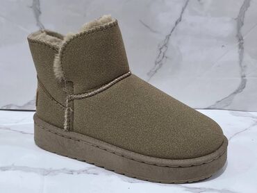 Čizme: Čizme, 38 — 23