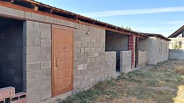 в районе политех: Там сатылат 5сотых,2ком холл, кухня, сан.узел. мебель быт.техника — 5