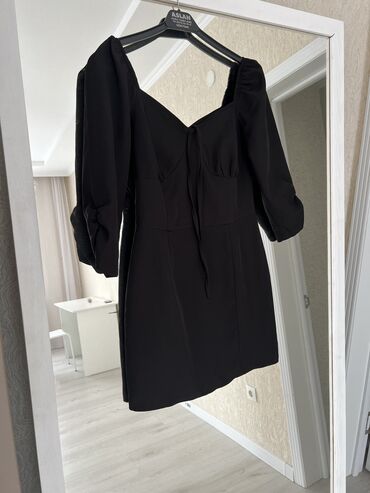 маленькое чёрное платье: Кече көйнөгү, Жеңдери менен, XS (EU 34), S (EU 36)