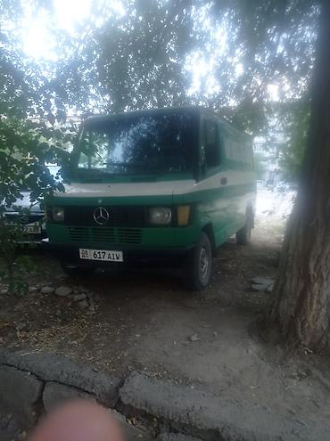 rd 1: Mercedes-Benz T1 (Volkswagen LT/“Bremer”) грузовой фургон, зелёный с — 3