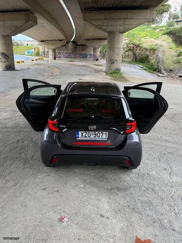 Toyota: Toyota Yaris: 1.5 l. | 2022 έ. Κουπέ — 2