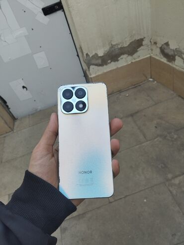 Honor: Honor X8a, 128 GB, rəng - Gümüşü, Barmaq izi, Face ID