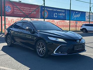 продаю тайота авенсис: Toyota Camry: 2023 г., 2.5 л, Вариатор, Гибрид, Седан — 2