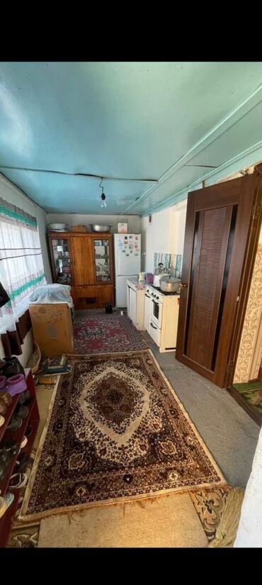 марко поло иссык куль: 56 м², 3 комнаты, Парковка, Забор, огорожен