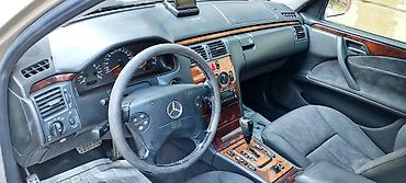 2000: Mercedes-Benz E-Class: 2.4 l | 2000 il Universal — 3