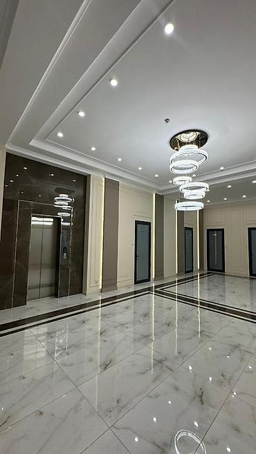 Коммерциялык мүлк: Кеңселерди сатуу 67 м², Ремонту бар, Бизнес борбор, 1 кабат — 2