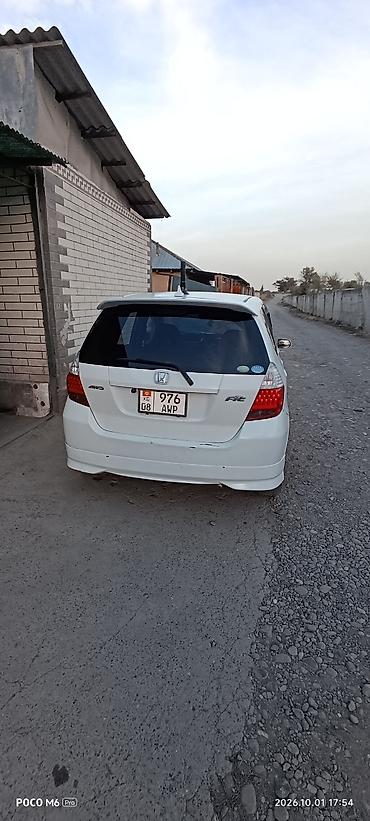 Honda Fit: 2002 г., 1.3 л, Бензин, Хэтчбэк